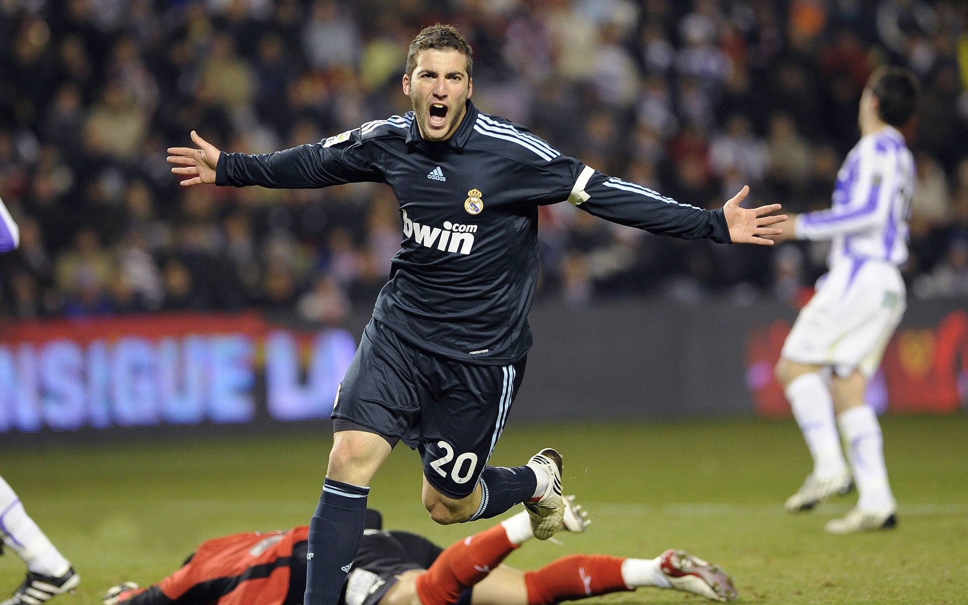 九游娱乐-“费尔南多·比亚尔巴：阿根廷美洲狮队的进攻灵魂，未来仍有巨大潜力”