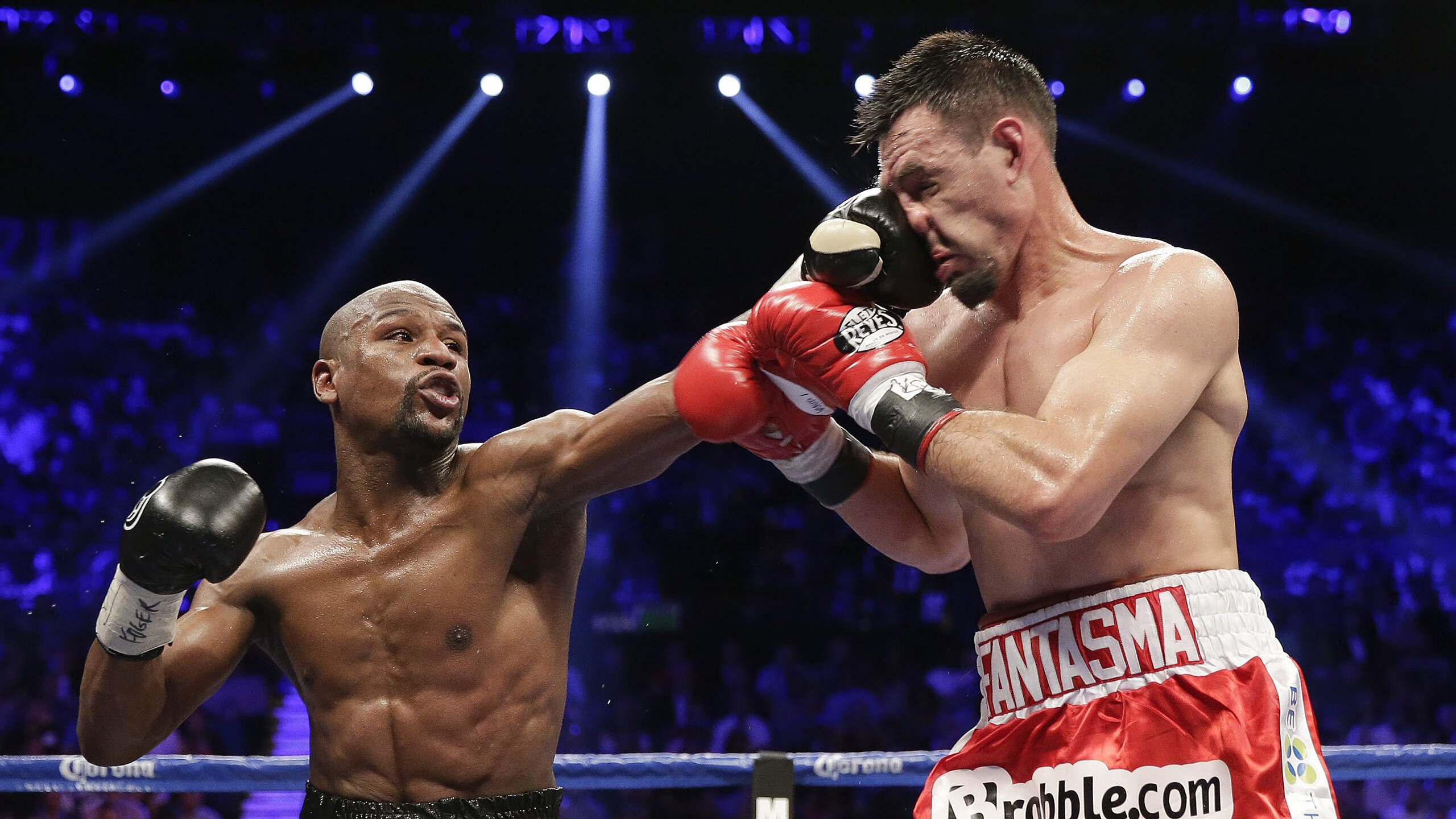 世界杯总评：多支球队采用三中卫体系 传统四后卫逐渐被灵活结构取代